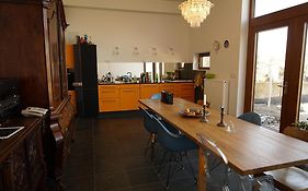 Stille, Aussicht und Kunst am Archäologischen Park